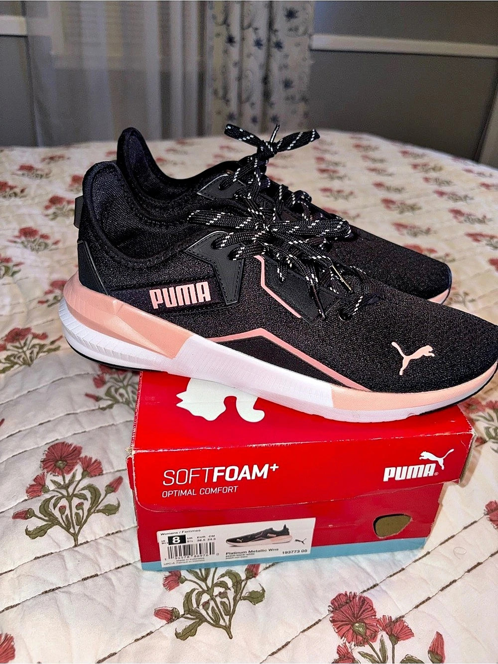Puma Women's Athletic Shoes Black & Pink
 US 8 Like New